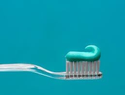 بهترین خمیردندان کدام است دندانپزشکی درین تجریش